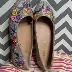 Madden girls size 2 glitter/embroidery flats